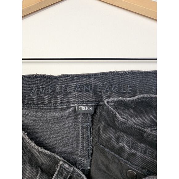 American Eagle Raw Hem Stretch Barrel Jean in Black - Picture 10 of 11